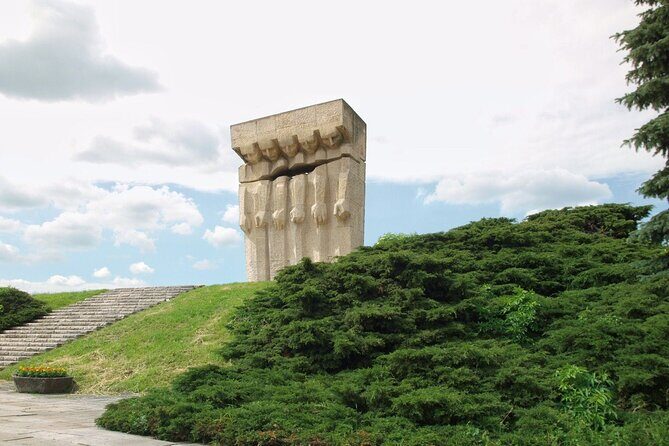 2-Hour Guided Tour in Kraków-Paszów Concentration Camp - Key Points