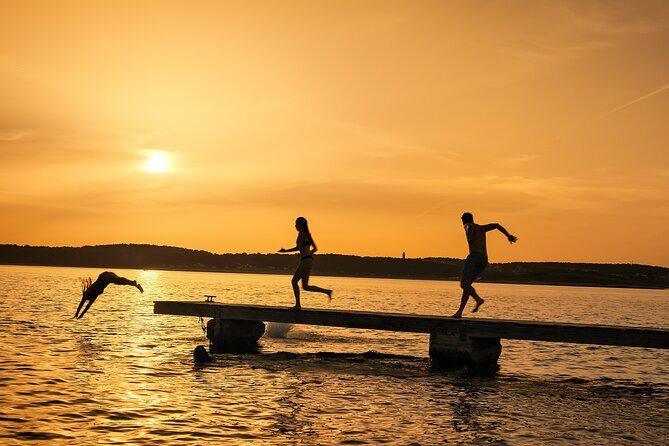 2-Hour Guided Transparent Kayak Sunset Tour from Premantura - Authentic Insights from Reviewers