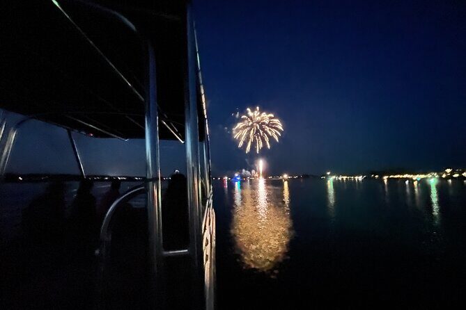 2 Hour Hilton Head Boat Rental With VIP Fireworks Viewing - The Value of the Experience