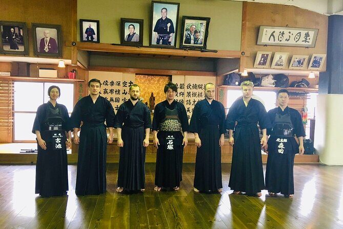2-Hour Kendo Experience with English Instructor In Osaka Japan - Key Points