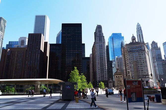 2 Hour Magnificent Chicago Tour with Photos and Popcorn - The Reality of the 2 Hour Magnificent Chicago Tour
