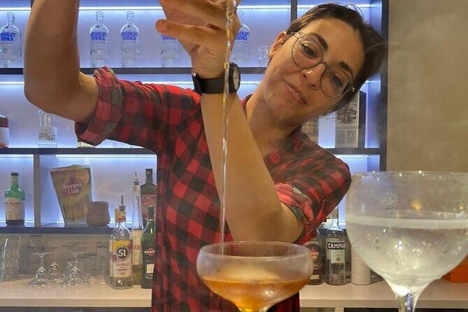 2-Hour Mixology Lesson with Professional Bartender in Milan - An Honest Look at the 2-Hour Mixology Lesson with a Professional Bartender in Milan