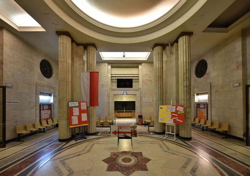 2 hour: Palace of Culture & Science Guided Tour in English - FAQ