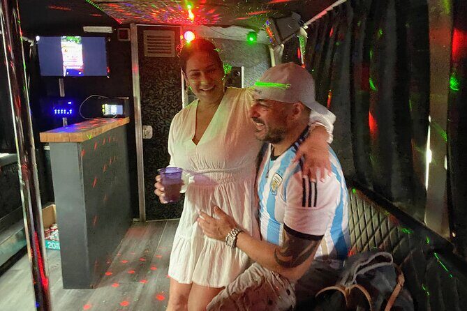 2-hour Party Bus Traveling to Miami Downtown, Brickell and Little Havana - An In-Depth Look at the Tour Experience