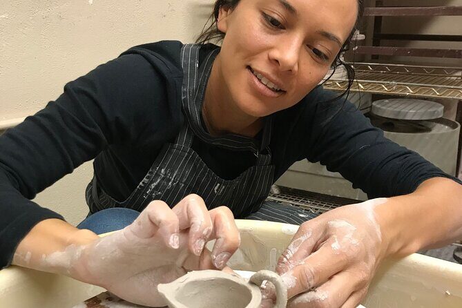 2 Hour Pottery Experience (Wheel or Hand-Building) - Key Points