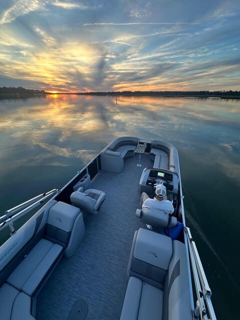 2 Hour Private 24 ft. Luxury Pontoon Hilton Head Boat Rental - The Sum Up