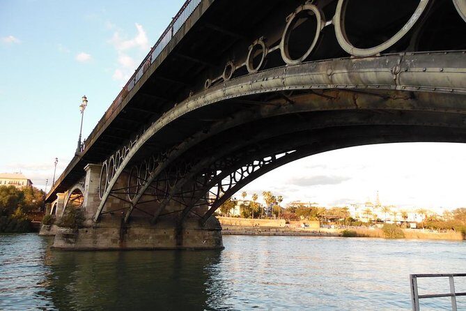 2-Hour Private Guided Walking Tour of Triana - The Itinerary in Detail
