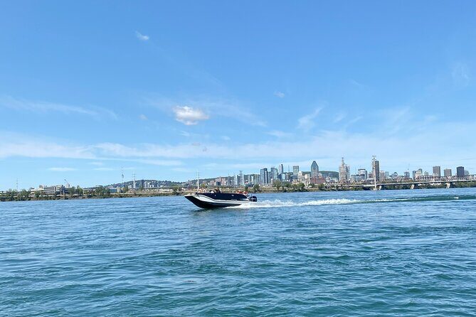 2-Hour Private Montreal Boat Cruise - Detailed Breakdown of the Itinerary