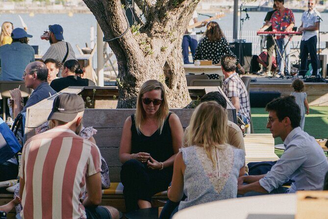 2 Hour Private Photo Session in Bordeaux (THE MOST BEAUTIFUL) - Exploring the Bordeaux Photography Experience