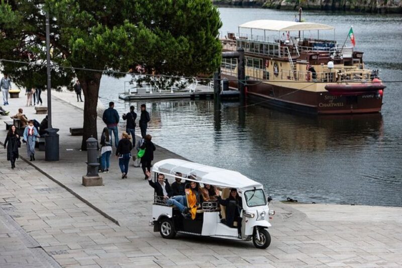 2 Hour Private Tuktuk Tour in Porto to Monastery and Cellars - Authentic Insights from Reviews