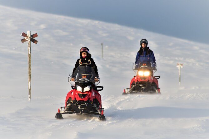 2-Hour Snowmobiling in Ylläs - Discover the Charm of a 2-Hour Snowmobiling Adventure in Ylläs
