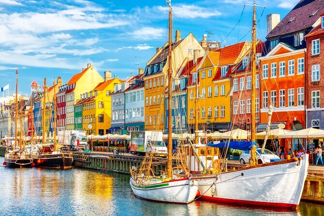 2-Hour Walking Introduction to Copenhagen and its Main Sights - A Detailed Look at the Tour Experience