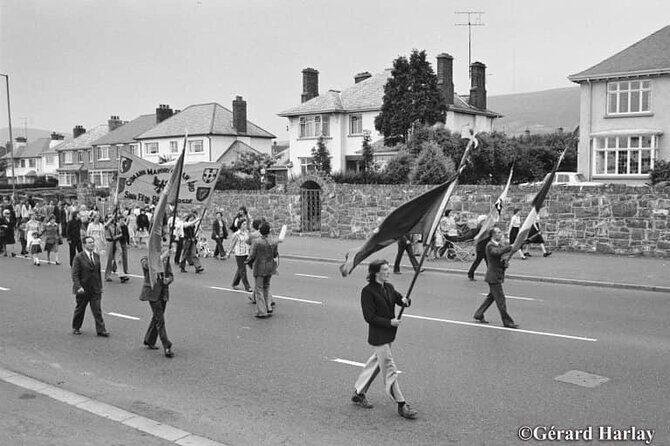 2 hours Belfast Original Drivers The Troubles Black Taxi Tour - The Cost and Value