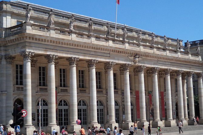2 hours - Bordeaux Private tour with a native guide - Who Should Opt for This Tour?