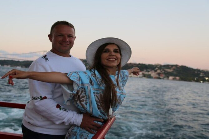 2 Hours Bosphorus Cruise Boat Tour in Istanbul - Overview of the Experience