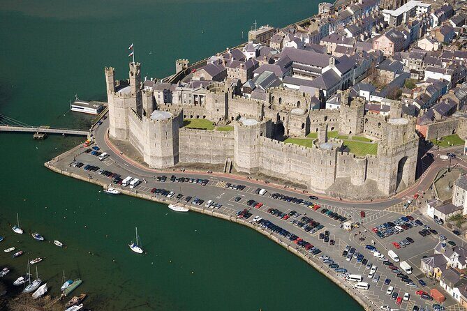 2 Hours Historical Tour of Caernarfon - Key Points: