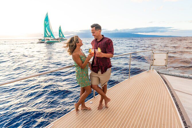 2 Hours Holo Holo Sunset Cocktail Sail with Open Bar - What to Expect from the Sunset Cocktail Sail