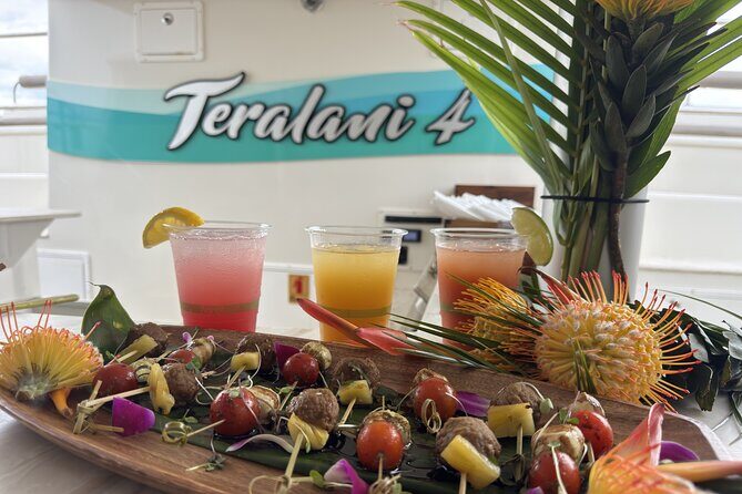 2 Hours Holo Holo Sunset Cocktail Sail with Open Bar - How Does the Price Stack Up?