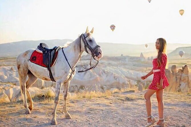 2 Hours Horse Riding with Balloons at Sunrise in Cappadocia - An In-Depth Look at the Sunrise Horse Ride with Balloons in Cappadocia