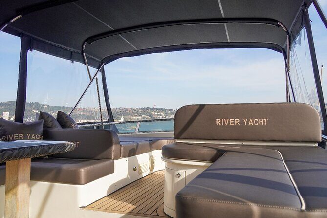 2-Hours Luxury Private Yacht Cruise on Bosphorus Istanbul - Who Would Love This Tour?