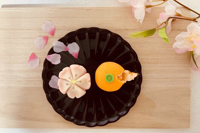 2 Hours Mochi &Nerikiri Making & Matcha Class in Bunkyo - Exploring the Details of the Class