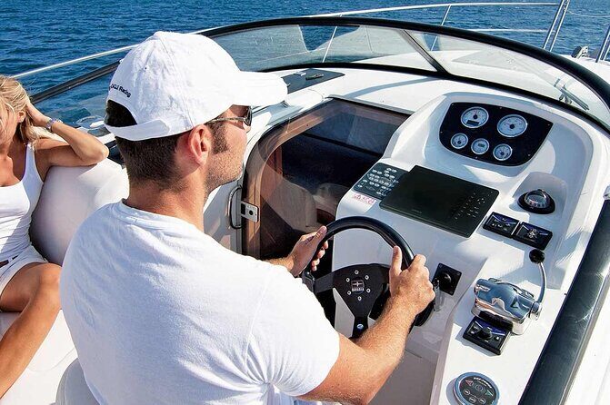 2 Hours Private Boat Tour Como - A Deep Dive into the Lake Como Private Boat Experience