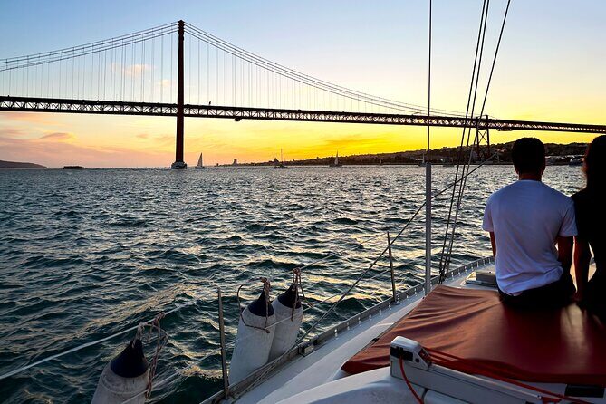 2 Hours Private Sailing Tour with Wine and Snacks - Comfort and Inclusions: What You’ll Be Sipping and Snacking On