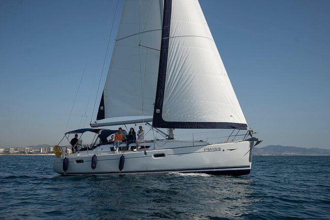 2 Hours Private sailing trip from Barcelona with open bar - FAQ