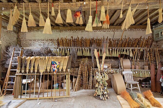 2 Hours Tour in La Balaiterie Sweeper's House - The Sum Up
