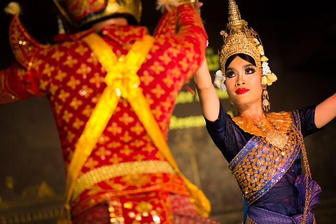 2 Hours Traditional Dinner Show with Free Transfer - Is it Worth the Cost?