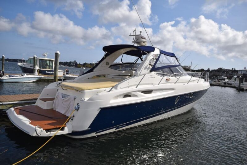 2 HOURS Yacht in Miami for Up to 12 People - Discovering Miami from the Water: The Full Experience