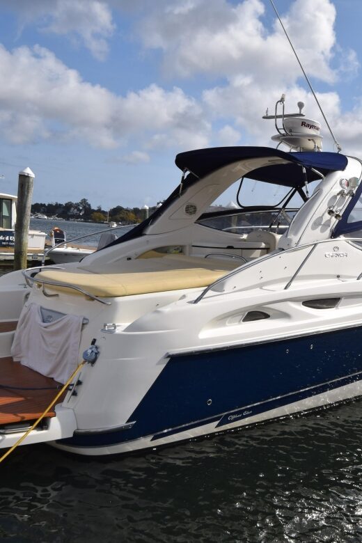 2 HOURS Yacht in Miami for Up to 12 People - The Sum Up