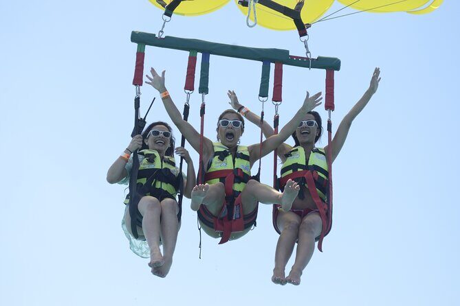 2 in 1 Parasail Cancun and Jet ski - A Complete Look at the Water Sports Combo Tour in Cancun
