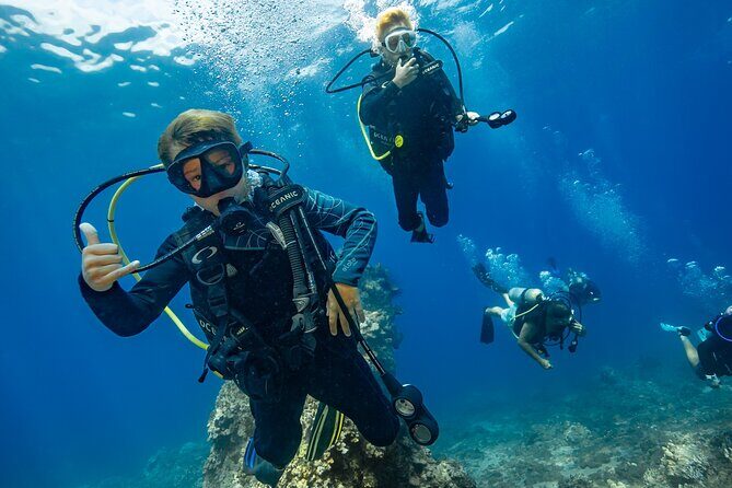 2-Tank Dive K2 Power Catamaran featuring the Molokini Crater - A Close Look at the Tour Itinerary