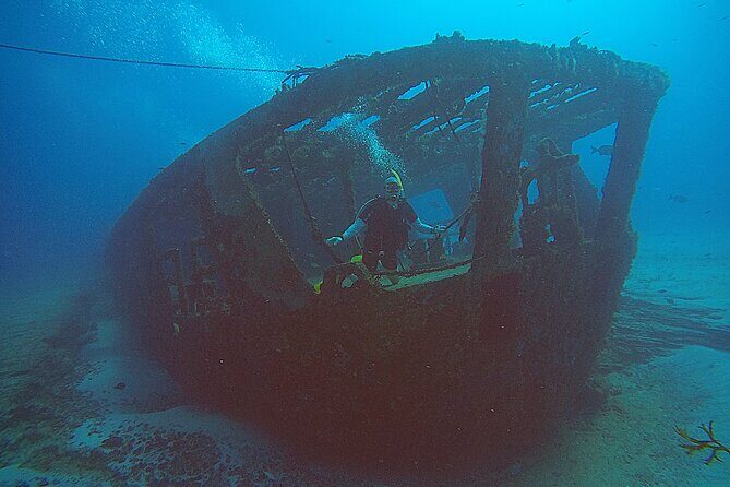 2 Tanks Scuba Diving Wreck and Reef in Cancun for Certified Divers - FAQ