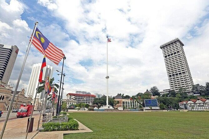 2-WAY FLIGHT: Private Kuala Lumpur guided day tour from Singapore - The Experience in Detail