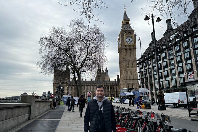 20 Major London Attractions - Guided Tour With Video and Photos - The Historic Tower of London and Tower Bridge