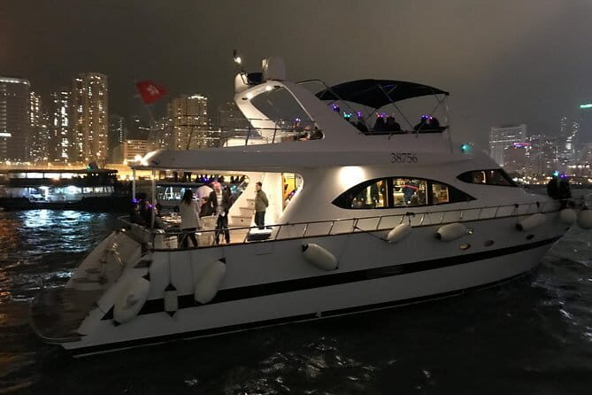 2025 Chinese New Year Fireworks Open Bar Yacht Dinner Cruise HK - An In-Depth Look at the Experience