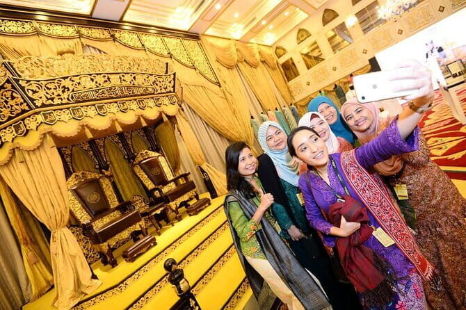 23 Attractions: Guided Full Day Kuala Lumpur Customizable Orientation Tour - FAQ