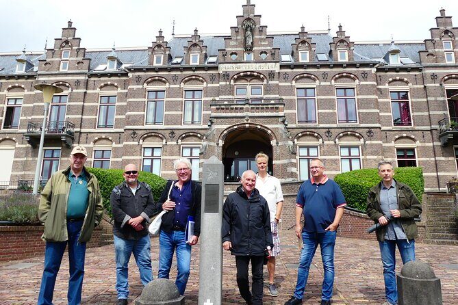 2,5 hour Battle of Arnhem Tour with Private Guide - Key Points
