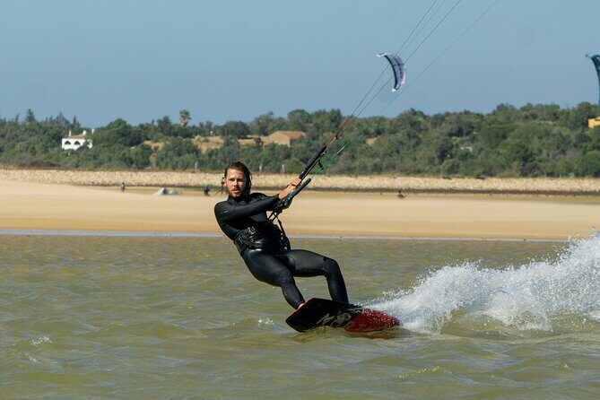 2,5-hour Semi-private Kite Course with your own Kite! - The Sum Up