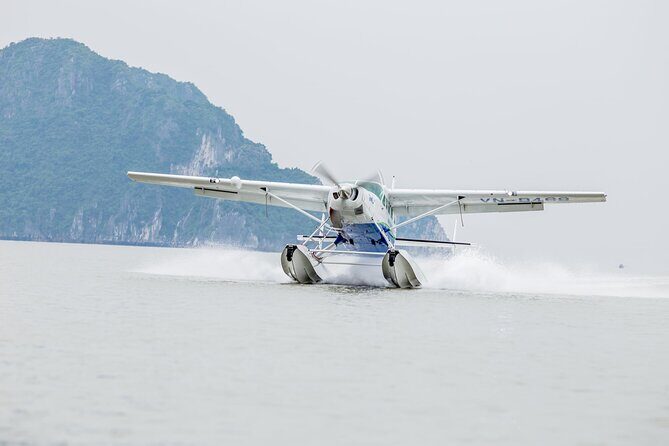 25 Minute Sightseeing Flight Over Halong from Hanoi Expressway - FAQs