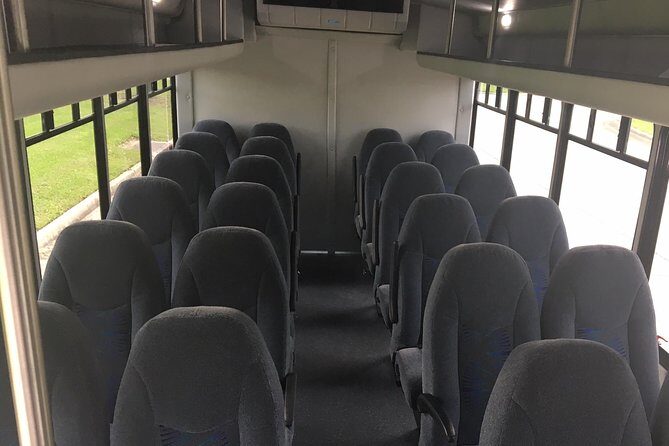 28 Passenger New Orleans Airport or Hotel Transfer - An In-Depth Look at the Transfer Service