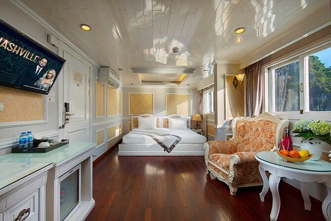 2D1N Bai Tu Long Bay on Luxury Wooden Junk - An Authentic 2-Day Escape into Bai Tu Long Bay