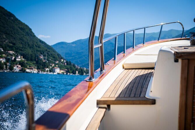 2H Private Cruise on a beautiful wooden speedboat on Lake Como - The Sum Up