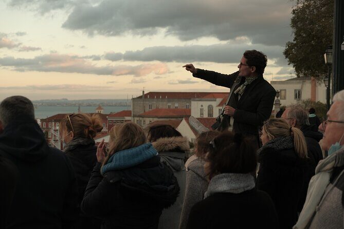 2H - Private Tour in Lisbon by Tuk-Tuk (Fluent French) - Key Points