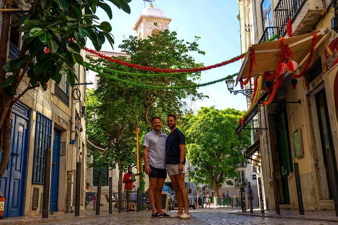 2h Sunset Views Lisbon by Tuk Tuk - FAQ