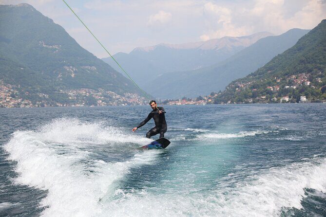 2H Wakeboard and Wakesurf on Lake Como with Mastercraft Boat - The Authenticity and Value of the Experience