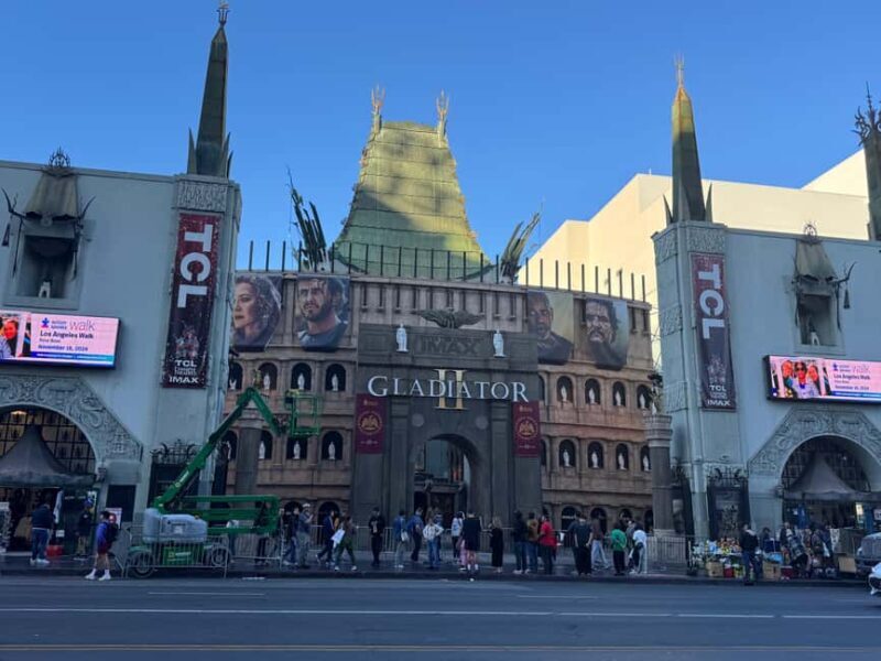 3.5-hour private tour of Hollywood and Beverly Hills in an SUV - Transportation and Comfort