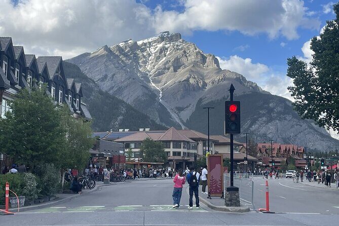 3 Day Banff National Park Johnston Canyon Voyage Car Tour - What’s Included & What Costs Extra